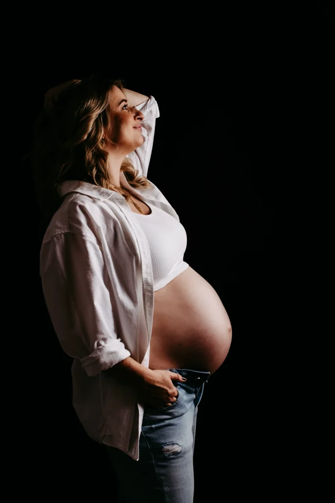 Schwangerschaftsfotos im Fotostudio