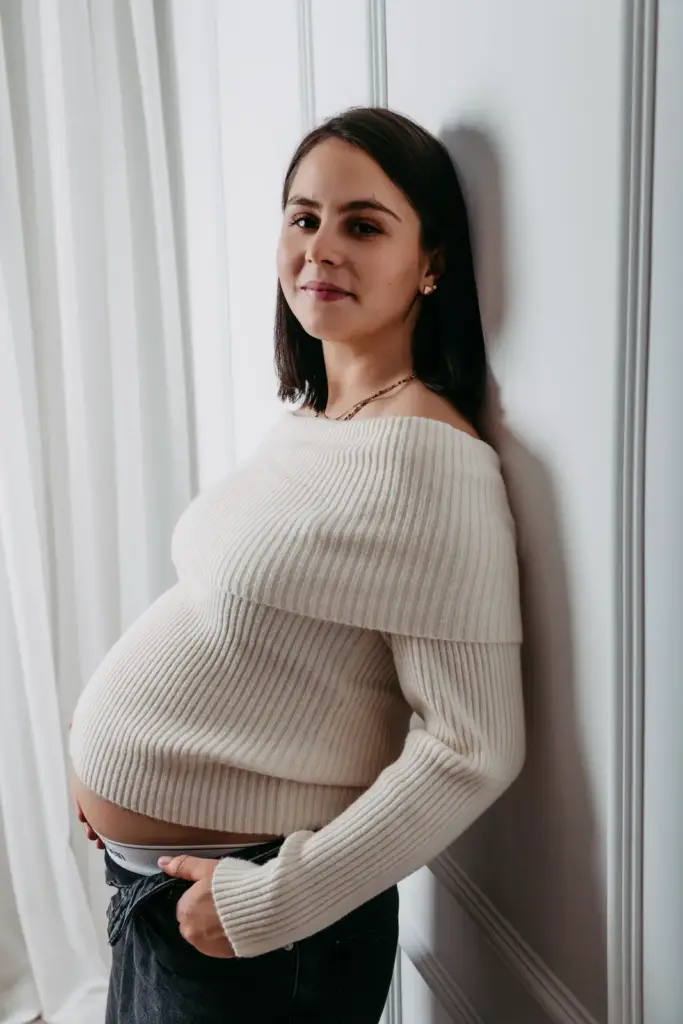 Zeitlose Babybauchfotos im Studio Koblenz Limburg